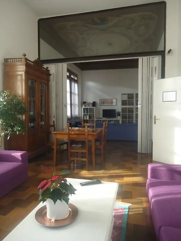 Protezione Della Giovane - Female Hostel Verona